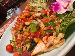 -老滇山寨•云南特色菜•地方菜•民族风情歌舞表演(金碧店)