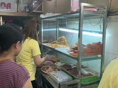 -Bánh Mì Huynh Hoa