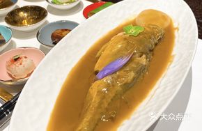 Deep-Sea Yellow Croaker Stewed with Handmade Rice Noodles