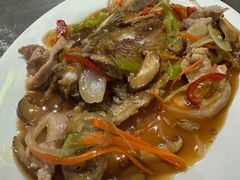-蚝哥花姐湛江烤生蚝(美丽湾市场店)