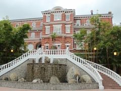 -香港大学