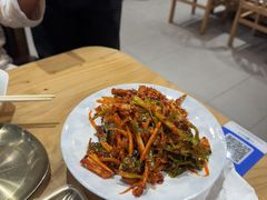 -青瓦餐厅·生鱼片·韩园烤肉(西塔店)