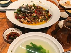 -老滇山寨•云南特色菜•地方菜•民族风情歌舞表演(金碧店)