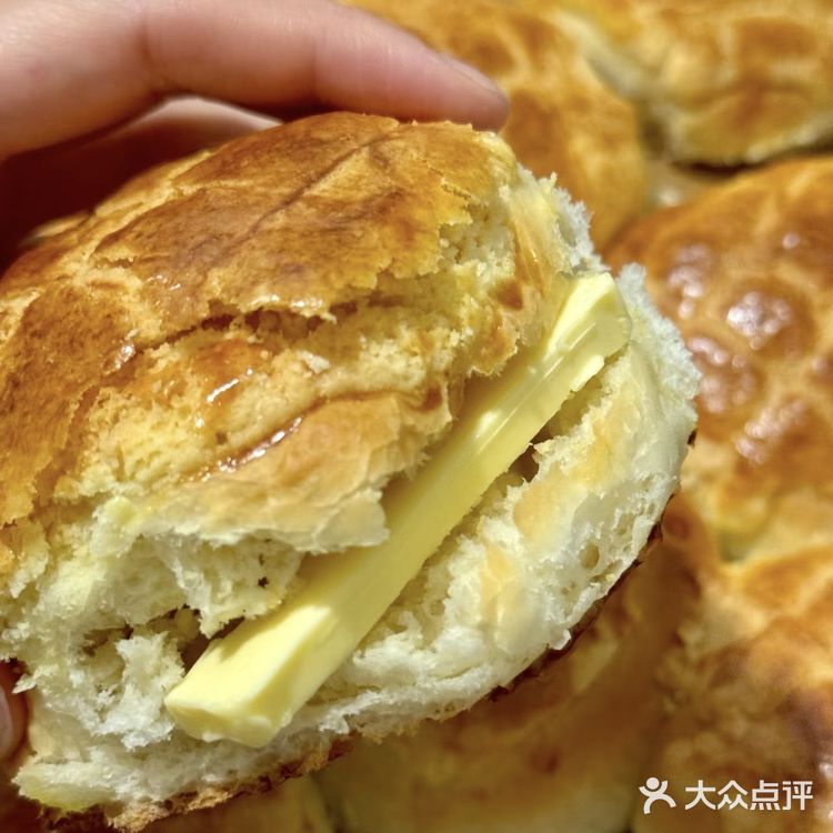 试了10家菠萝包外卖,只有它配叫‘天花板’!