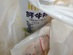 -一鸣真鲜奶吧(万地店)