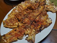 烤虹鳟鱼-望湖烤鱼