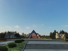 -上海市龙华烈士陵园