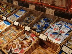 零售区-来伊份(瑞虹天地瑞虹坊店)