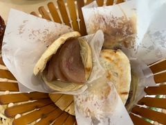 -闫家驴肉老店(华电一校店)