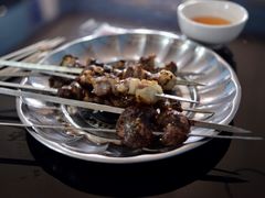 -烤肉小伙烤肉店