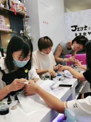 -吉吉靓甲美睫