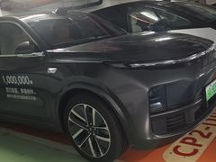 -理想汽车(世纪汇店)