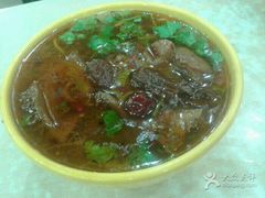 -志权牛肉面(灵山路店)