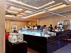 -玲婧胡同·生日蛋糕·餐厅(嘉里城店)