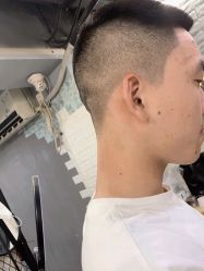 -纯剪男士理发馆·烫染专业店