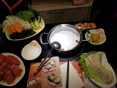 -呷哺呷哺(松江开元店)