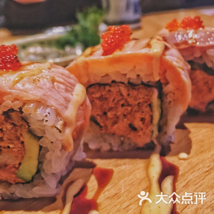 the raki创意料理(万象城店)火炙三文鱼卷图片 - 第1张