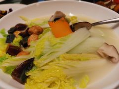 -万龙洲海鲜(大兴绿地缤纷城店)