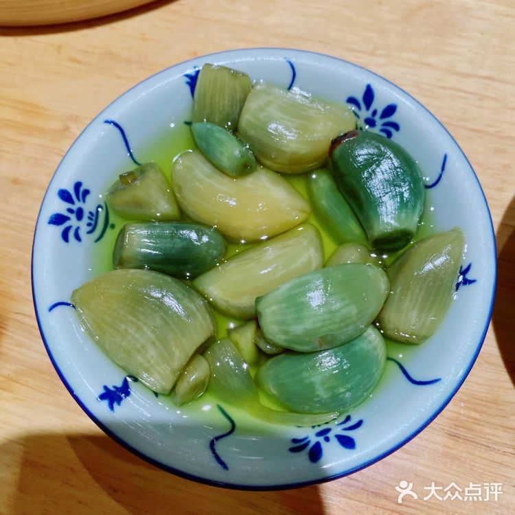 反正吃着就是满口香 「鲜肉烧麦」个人更喜欢吃这个