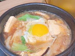 锅仔牛肉汤-本家韩国烤肉(青岛万象城店)