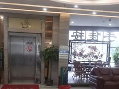 -手佳按摩·足疗·艾灸(龙江店)