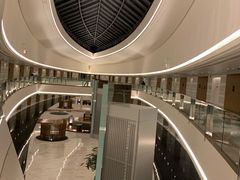 -上海滴水湖皇冠假日酒店