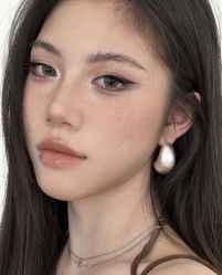 -明天见·化妆造型工作室