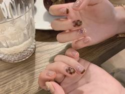 -悦指间美甲美睫