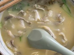 招牌黄鱼面-明呈黄鱼面馆(斜土路店)