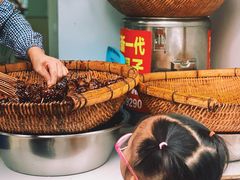 -邓记新一代糖油果子(四川煤管局供销公司职工宿舍店)