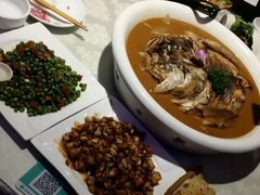 -阿三鱼头泡饼·家常菜