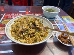 -扬二春炒饭(国庆路总店)