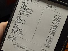 -BHC炸鸡(明洞总店)