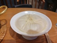 王牌蟹粉灌汤包-苏小柳手作点心(控江旭辉分院)