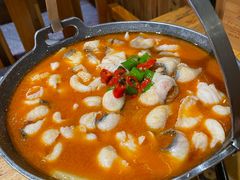 -老滇山寨•云南特色菜•地方菜•民族风情歌舞表演(金碧店)