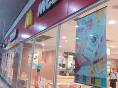 门面-麦当劳(轻轨曹杨路店)