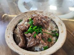 牛肉煲仔饭-关氏饮食店