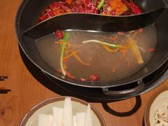 -巴隆门重庆老火锅(太湖路店)