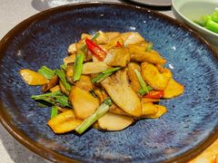 -半山腰·云南菜(侨福芳草地店)