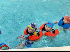 -乐悠游亲子游泳俱乐部