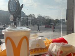 -麦当劳(新天地得来速店)