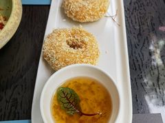 炸虾饼配泰国梅子酱-帕蓝·暹罗料理(大学路店)