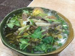 -全家福米线