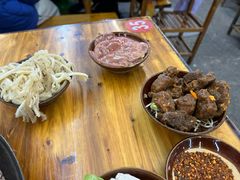 -正南齊北重庆老火锅(光华村直营店)