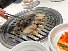 满心尝五花肉-本家韩国烤肉(青岛万象城店)