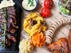 -Mark&Mars Restaurant