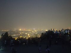 -鬼笑石后山停车场