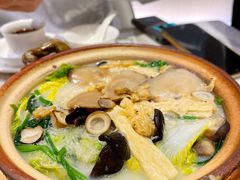 -香港百合居(LCM置汇旭辉广场店)