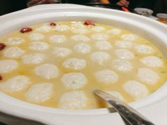 手工自制鱼头鱼丸-黄泥岗·地道湖北菜(奥特莱斯店)