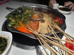 -佰人王串串香火锅(洋珠巷店)
